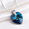 Ogrlica Crystals from Swarovski® s kristalnim privjeskom u obliku srca, Bahama plava