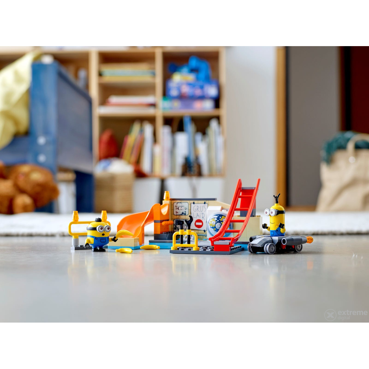 LEGO® Minions 75546 Minions in Grus Labor